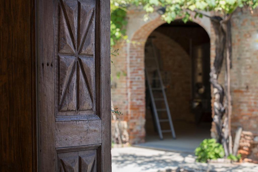 Marchesi Alfieri - Cantine E Ospitalita San Martino Alfieri Екстериор снимка